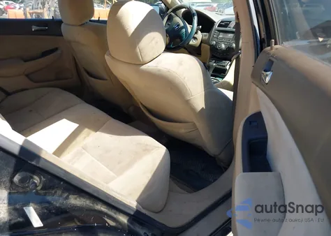 2003 Honda Accord 2.4 Lx z USA, uszkodzony, nr VIN 1HGCM56453A122295